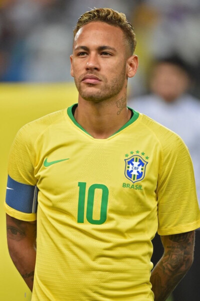 而更涉及英 而更涉及英